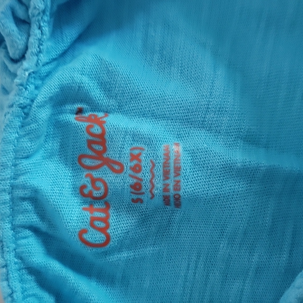 Tank Tops - Picture 5 of 8